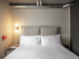 The StandardX, Melbourne