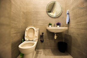 Kuching Riverine Resort