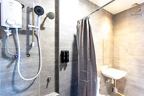 Kuching Riverine Resort