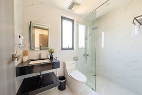 THE HOME HOTEL & APARTMENT