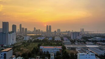 THE HOME HOTEL & APARTMENT