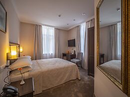 The Moon Boutique Hotel