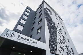 Eduard House by Larsen