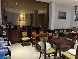 Cherry Central Hotel