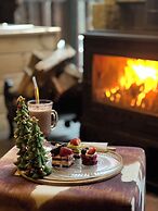 AYDER VANAK STONE SUITES