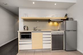 ZEN CITY & SEA - Executive 1BR Suite