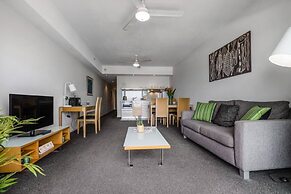 ZEN CITY & SEA - Executive 1BR Suite