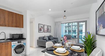 Executive 1 BR in Oasis - 2