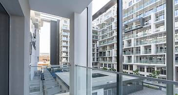 Executive 1 BR in Oasis - 2