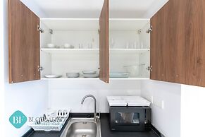 Executive 1 BR in Oasis - 2