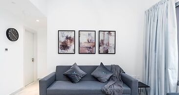 Executive 1 BR in Oasis - 2