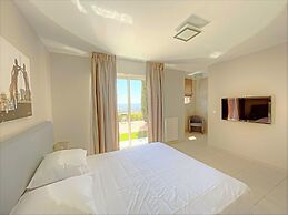 Villa vue mer Mandelieu by ESTATESCANNES