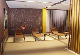 Parva linia adres Regina mare Tsarevo