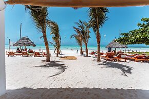 Maisha Matamu Beach Hotel