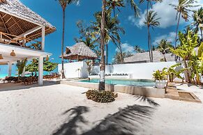 Maisha Matamu Beach Hotel