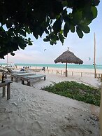 Maisha Matamu Beach Hotel