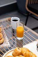 Saint George Cave House