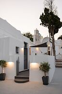 Saint George Cave House