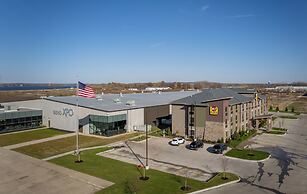 My Place Hotel-East Moline/Quad Cities, IL
