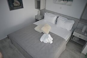 Doukas Aparthotel