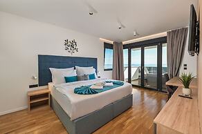 Villa Luna- Private Heated Pool