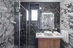 Villa Luna- Private Heated Pool