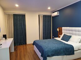 Fresh Wave Hotel