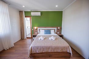 Fresh Wave Hotel