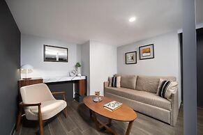 SECOND SUIT OTEL