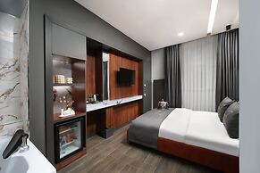 SECOND SUIT OTEL