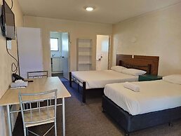 Kings Court Motor Lodge