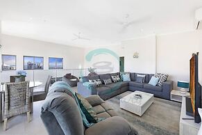 ZEN PINNACLE - 3BR Penthouse Retreat