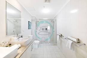 ZEN PINNACLE - 3BR Penthouse Retreat