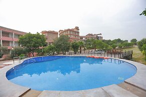 Palm Valley Resort By Skua World