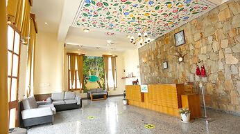 Palm Valley Resort By Skua World