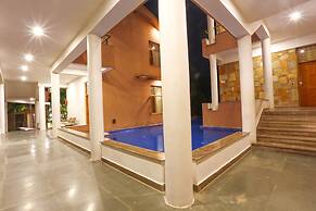 Palm Valley Resort By Skua World