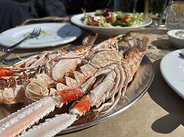 Garden Village Hotel