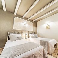 Garden Village Hotel