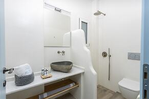 Alsea Seafront Apartments