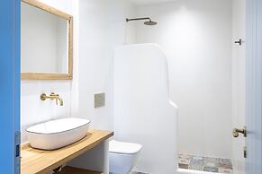 Alsea Seafront Apartments