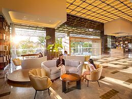 O by Tamara Coimbatore