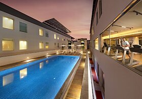 O by Tamara Coimbatore