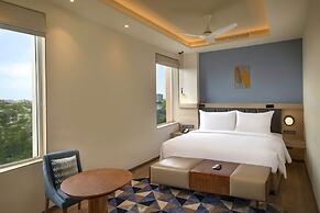 O by Tamara Coimbatore