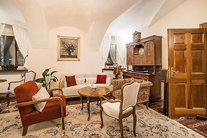Hotel Pok Garni