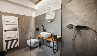 Hotel Pok Garni