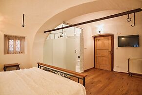 Hotel Pok Garni