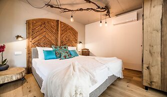 Hotel Pok Garni