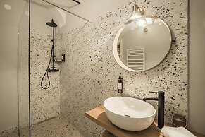 Hotel Pok Garni