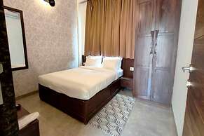 The Sky Imperial Sethji Ni Wadi