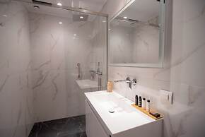 Contessa Bianca Luxury Suites